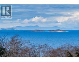 6210 Icarus Dr, Nanaimo, BC V9V1B8 Photo 17