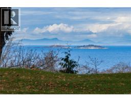 6210 Icarus Dr, Nanaimo, BC V9V1B8 Photo 6
