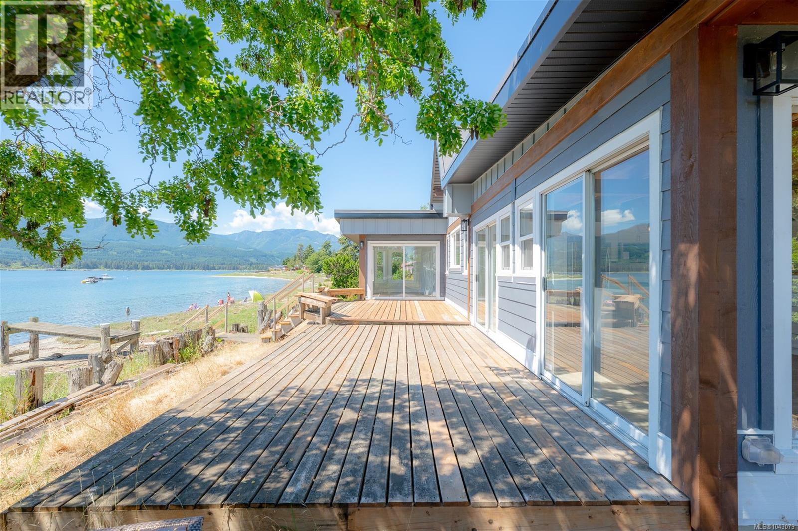 5492 Deep Bay Dr - 2