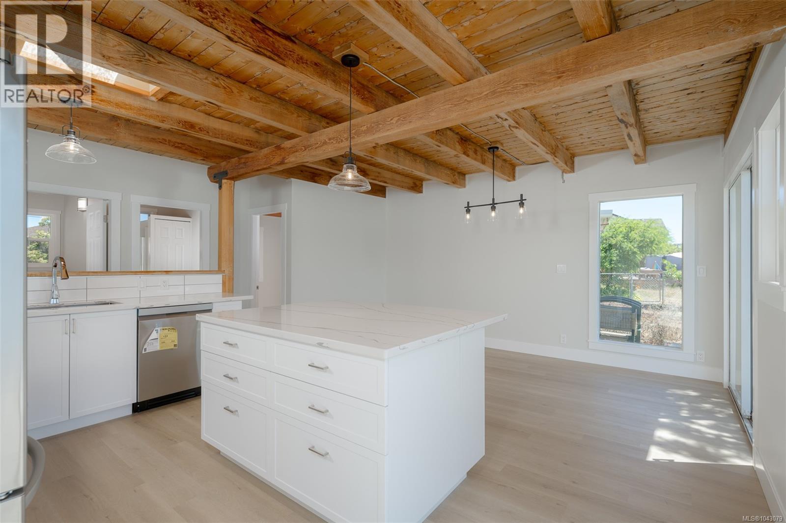 5492 Deep Bay Dr - 8