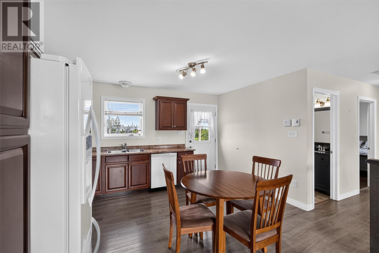 7 Buckingham Drive - Image 8