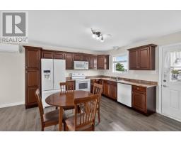 7 Buckingham Drive thumbnail 9
