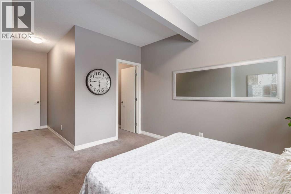 33 Evansglen Drive NW - 39