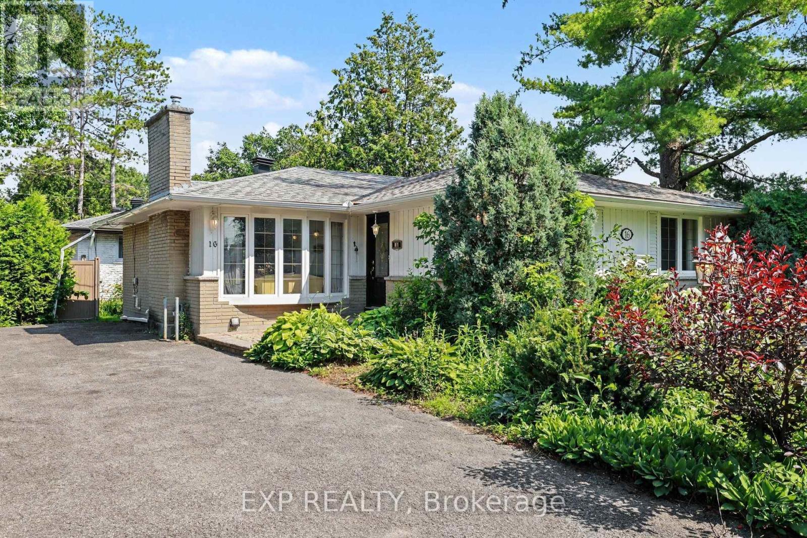 16 ELMSLEY CRESCENT - 2