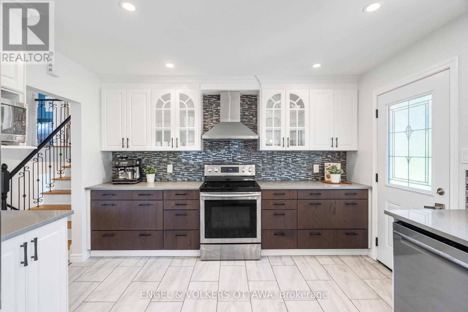 1941 CONRAD AVENUE - 11