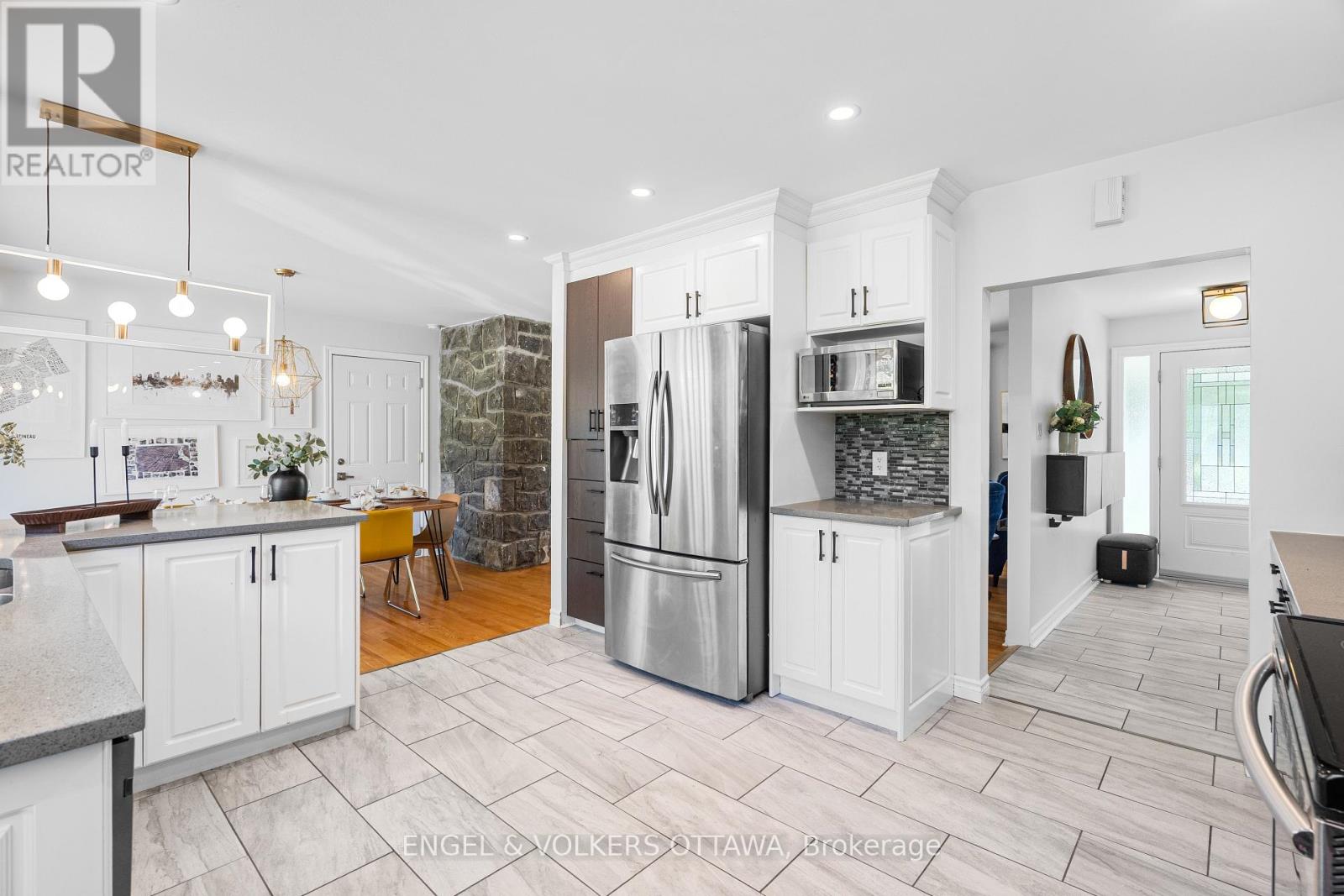1941 CONRAD AVENUE - 13