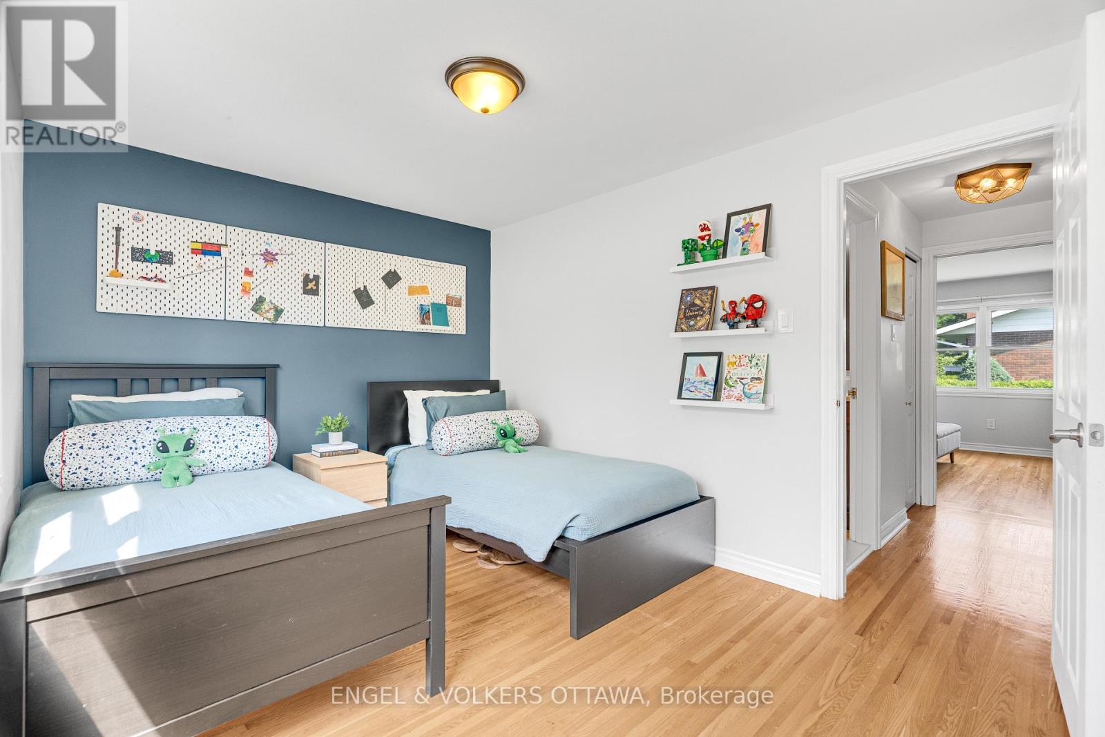 1941 CONRAD AVENUE - 17