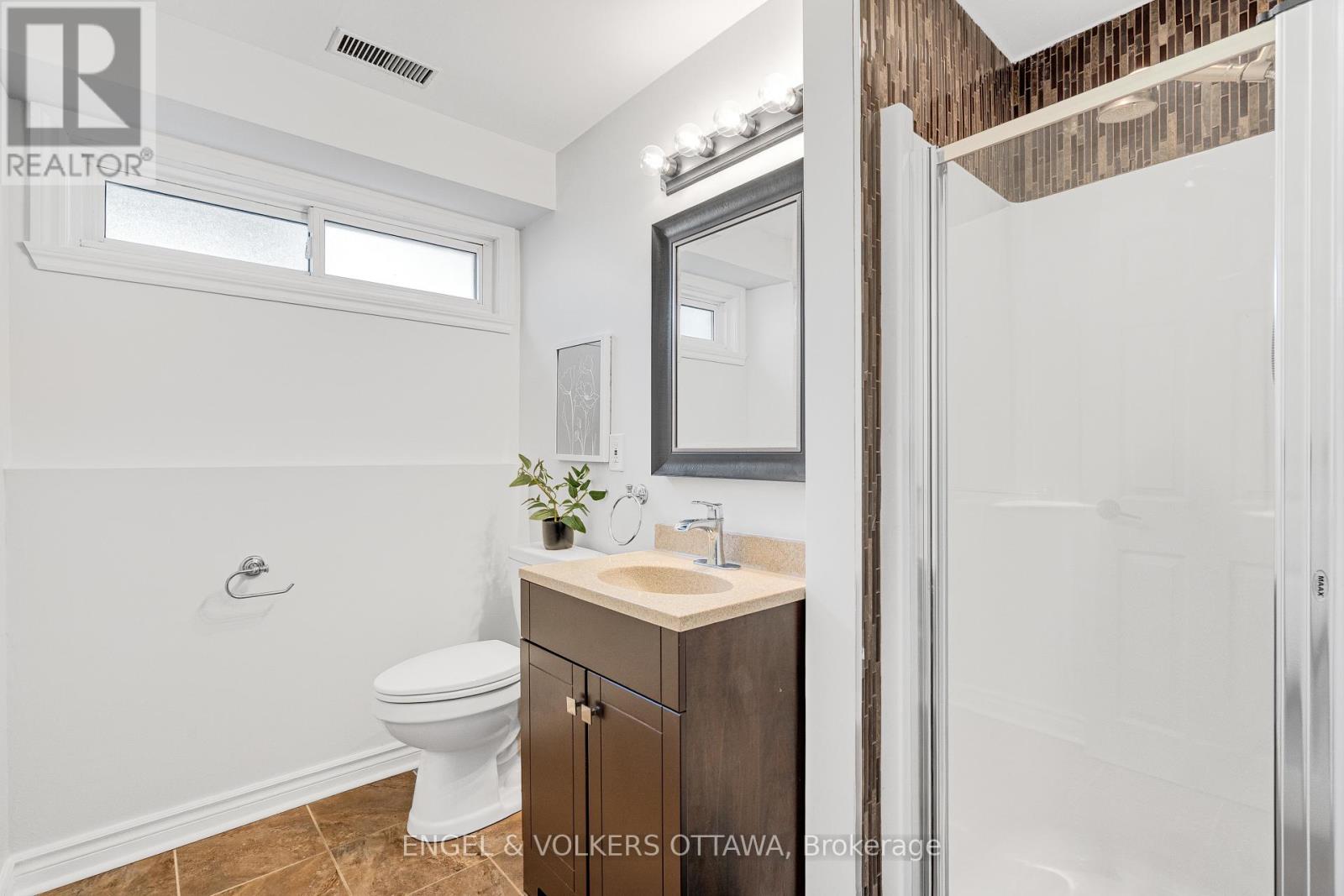 1941 CONRAD AVENUE - 22