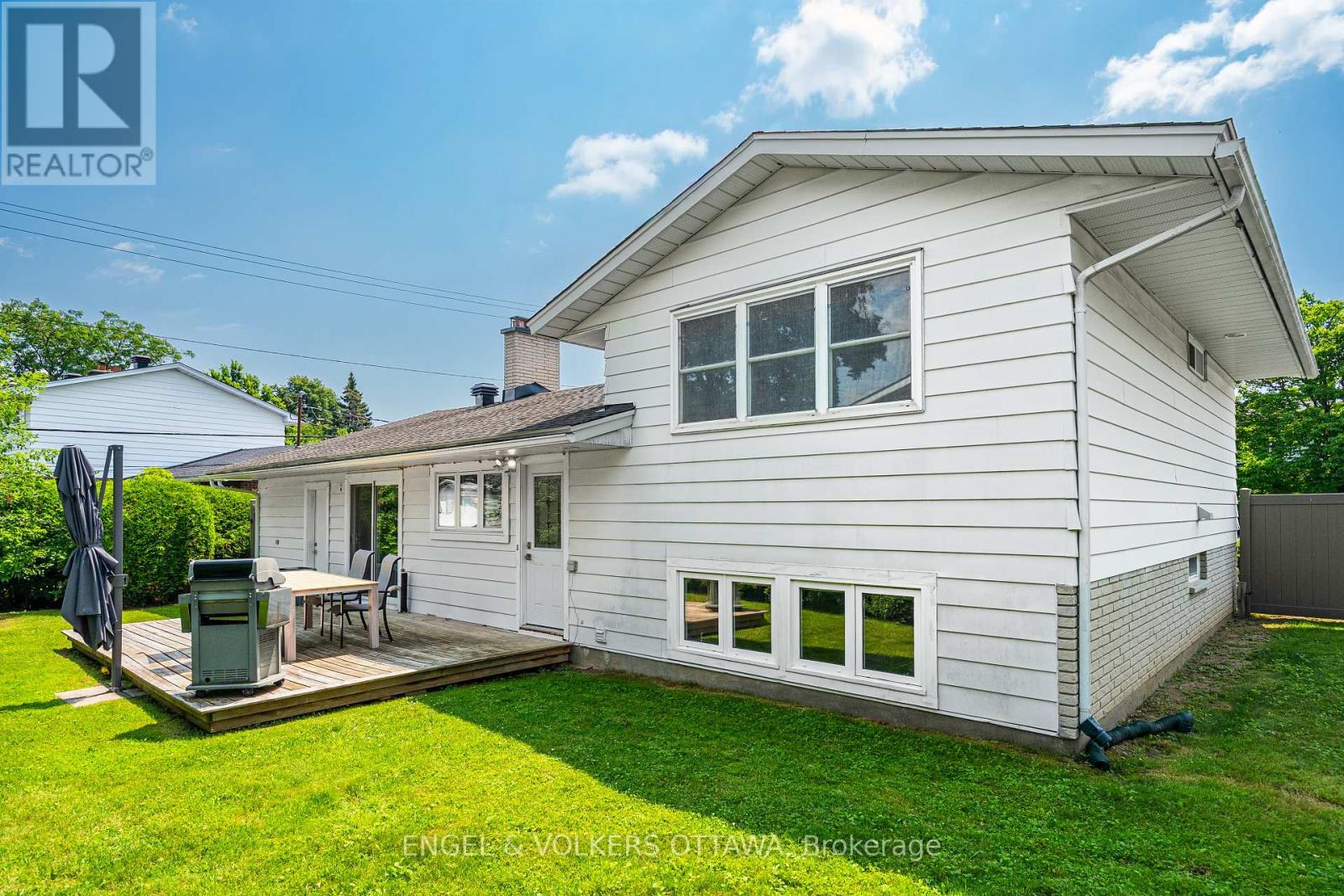 1941 CONRAD AVENUE - 27