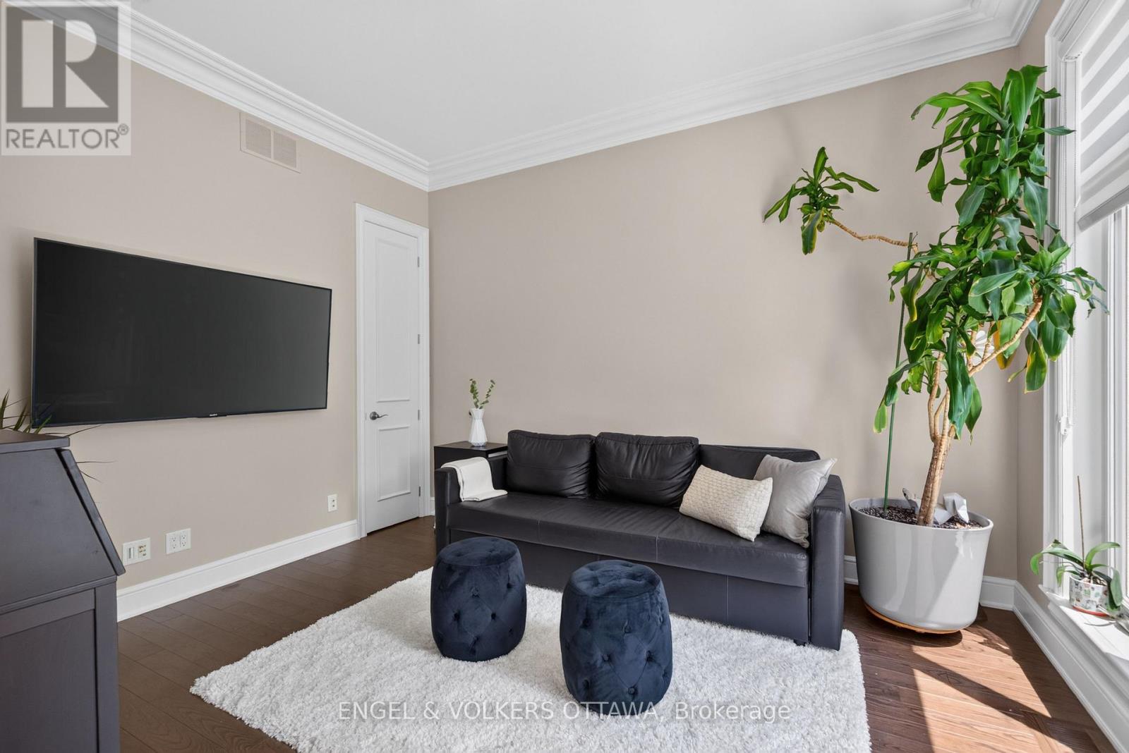 64 HELENA STREET - 20