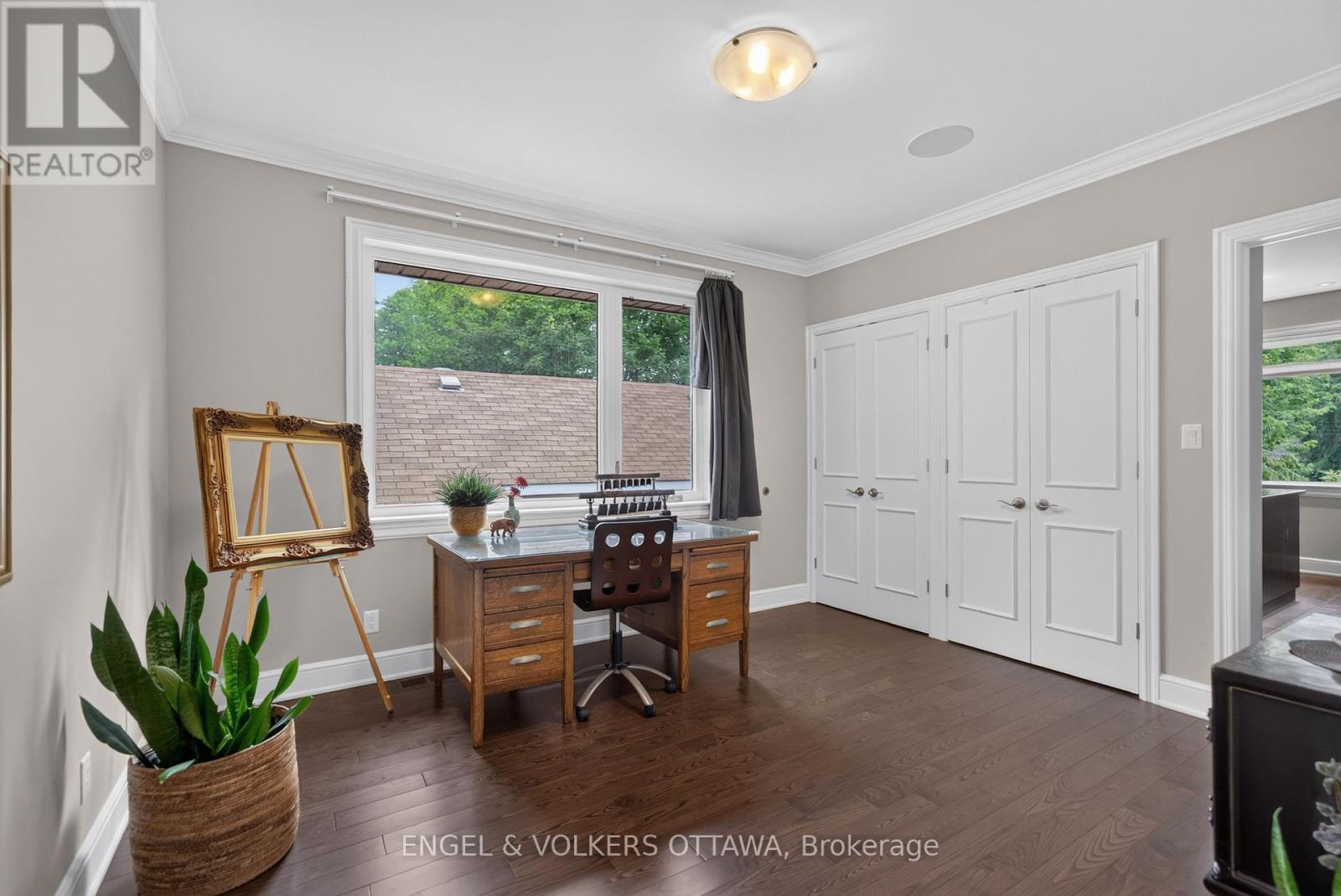 64 HELENA STREET - 30