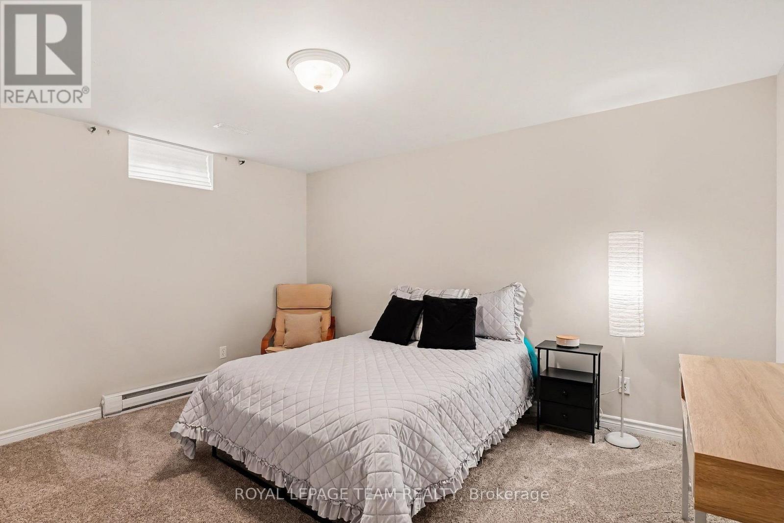 33 PRIME PLACE - 25