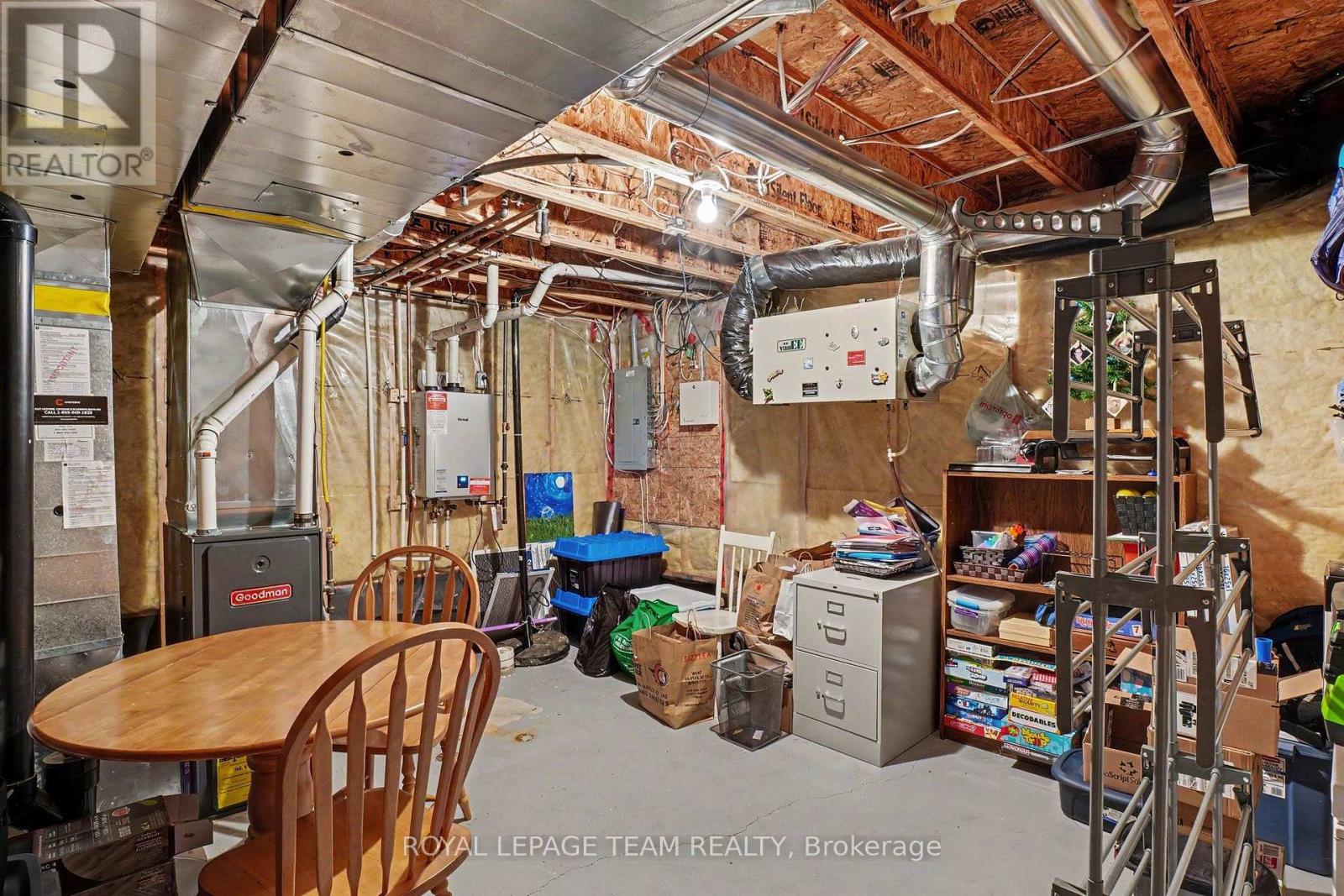33 PRIME PLACE - 32