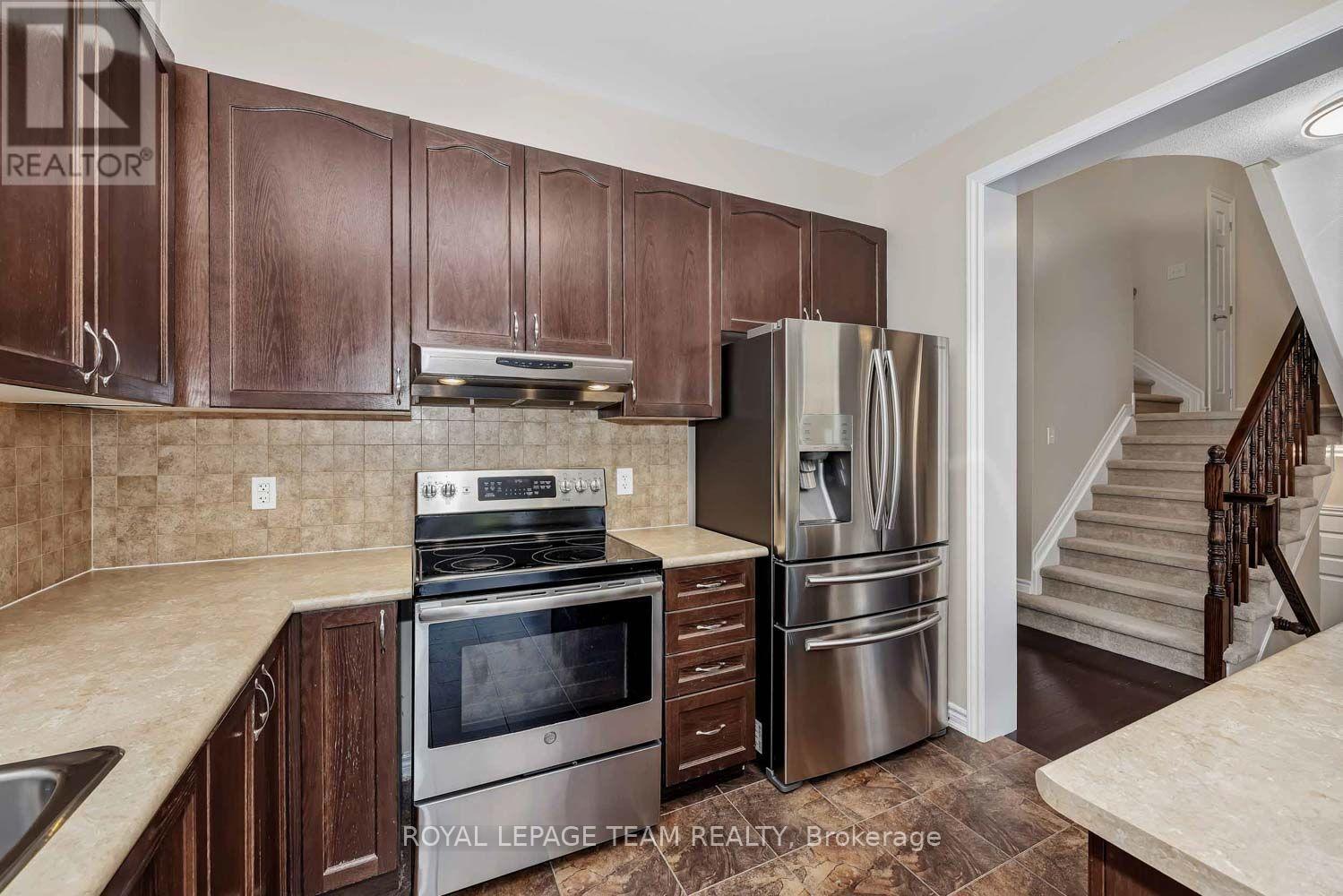 2225 WATERCOLOURS WAY - 10