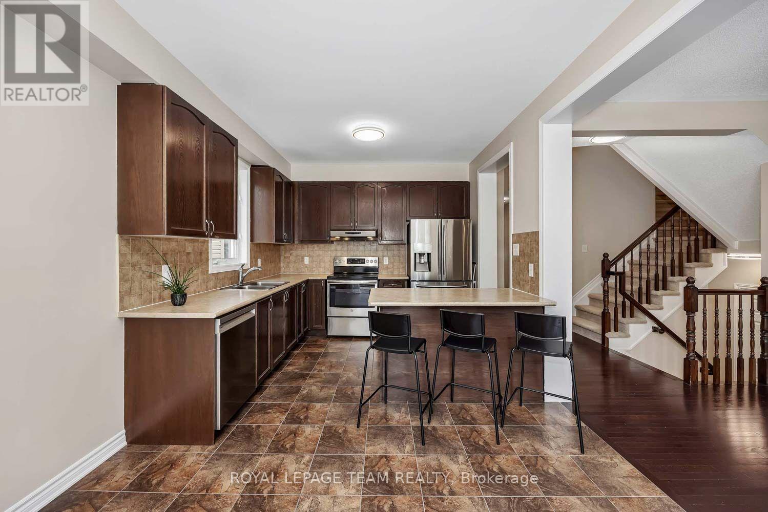 2225 WATERCOLOURS WAY - 11