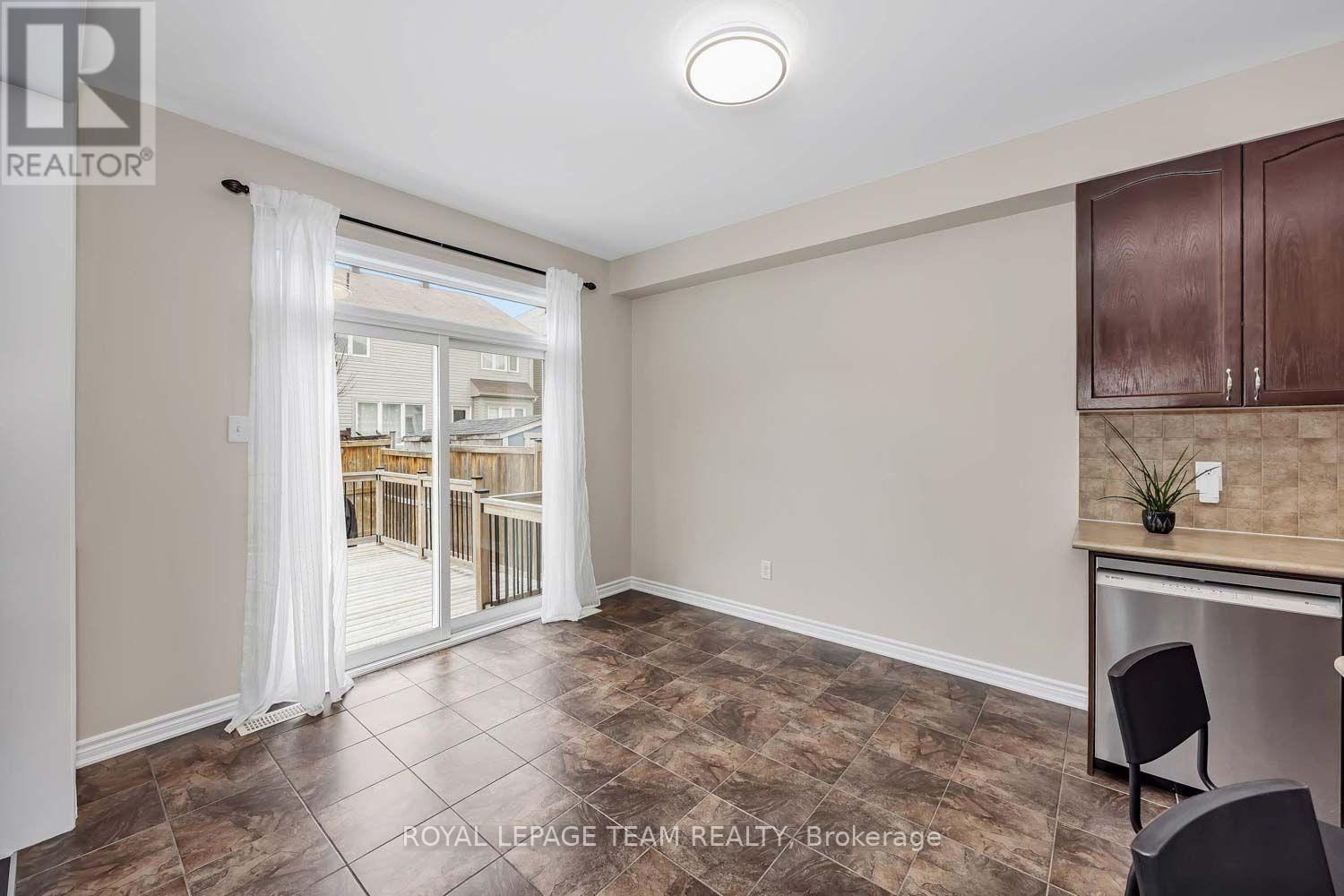 2225 WATERCOLOURS WAY - 13