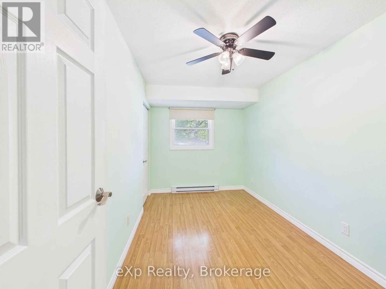 1024 WELLINGTON STREET - 13