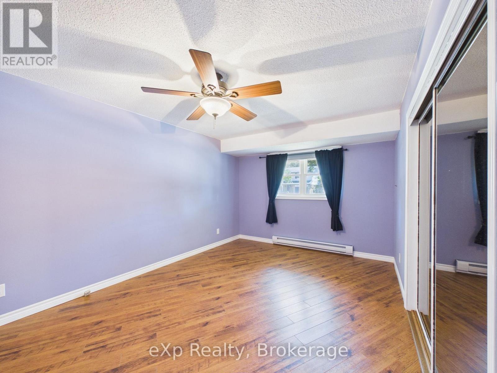1024 WELLINGTON STREET - 14