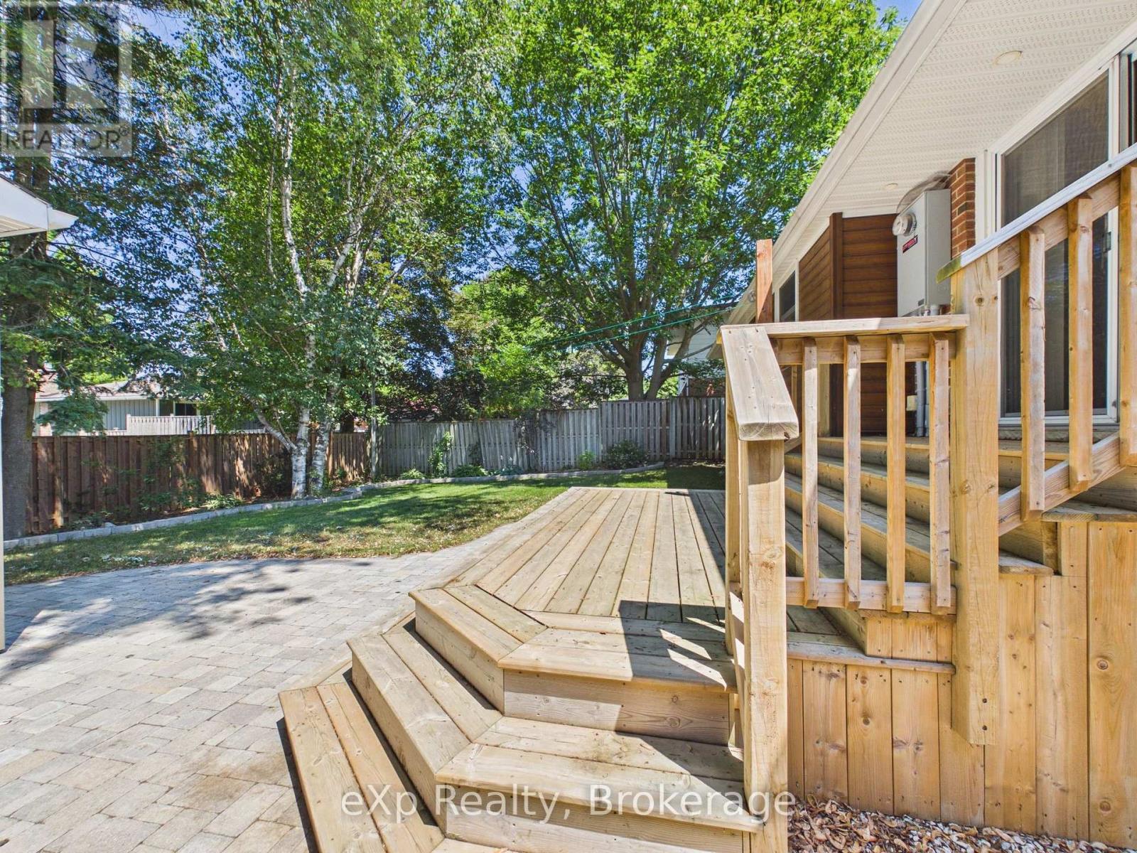 1024 WELLINGTON STREET - 38