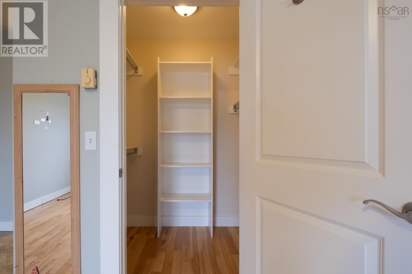 12 Narrowleaf Grove - 24