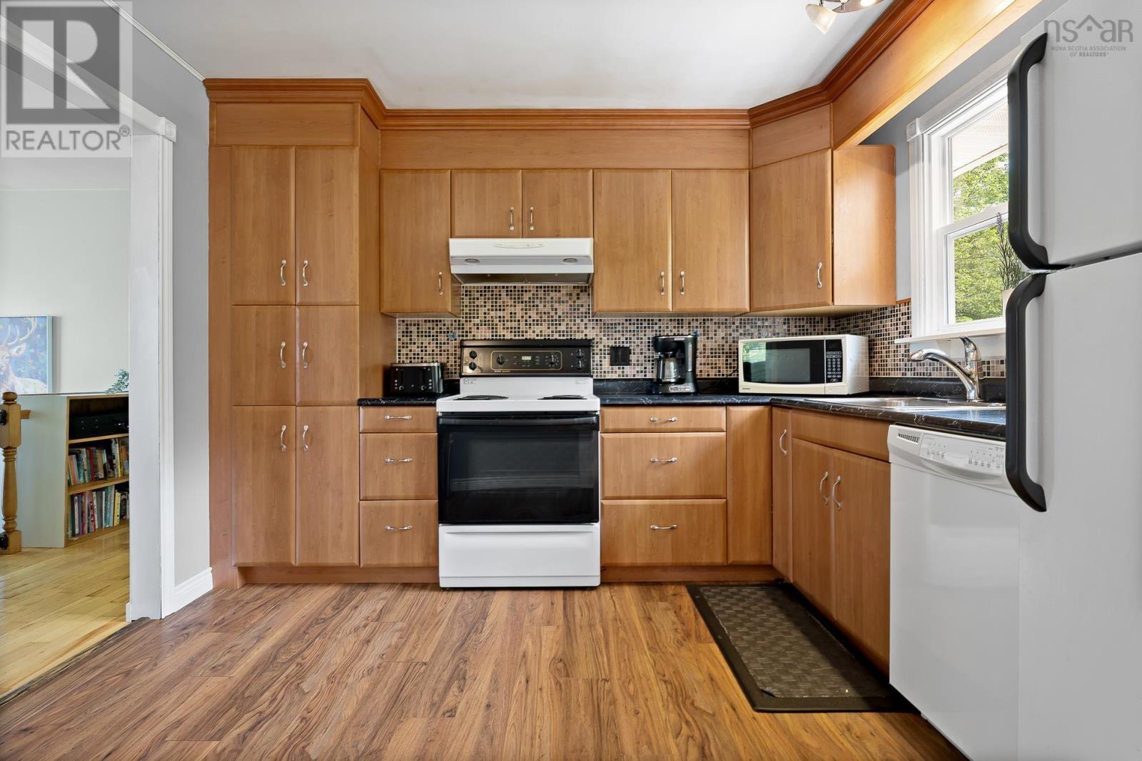 38 Boling Green Crescent - 12