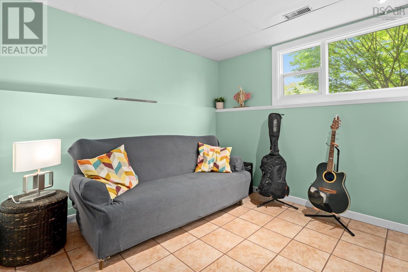 38 Boling Green Crescent - 35