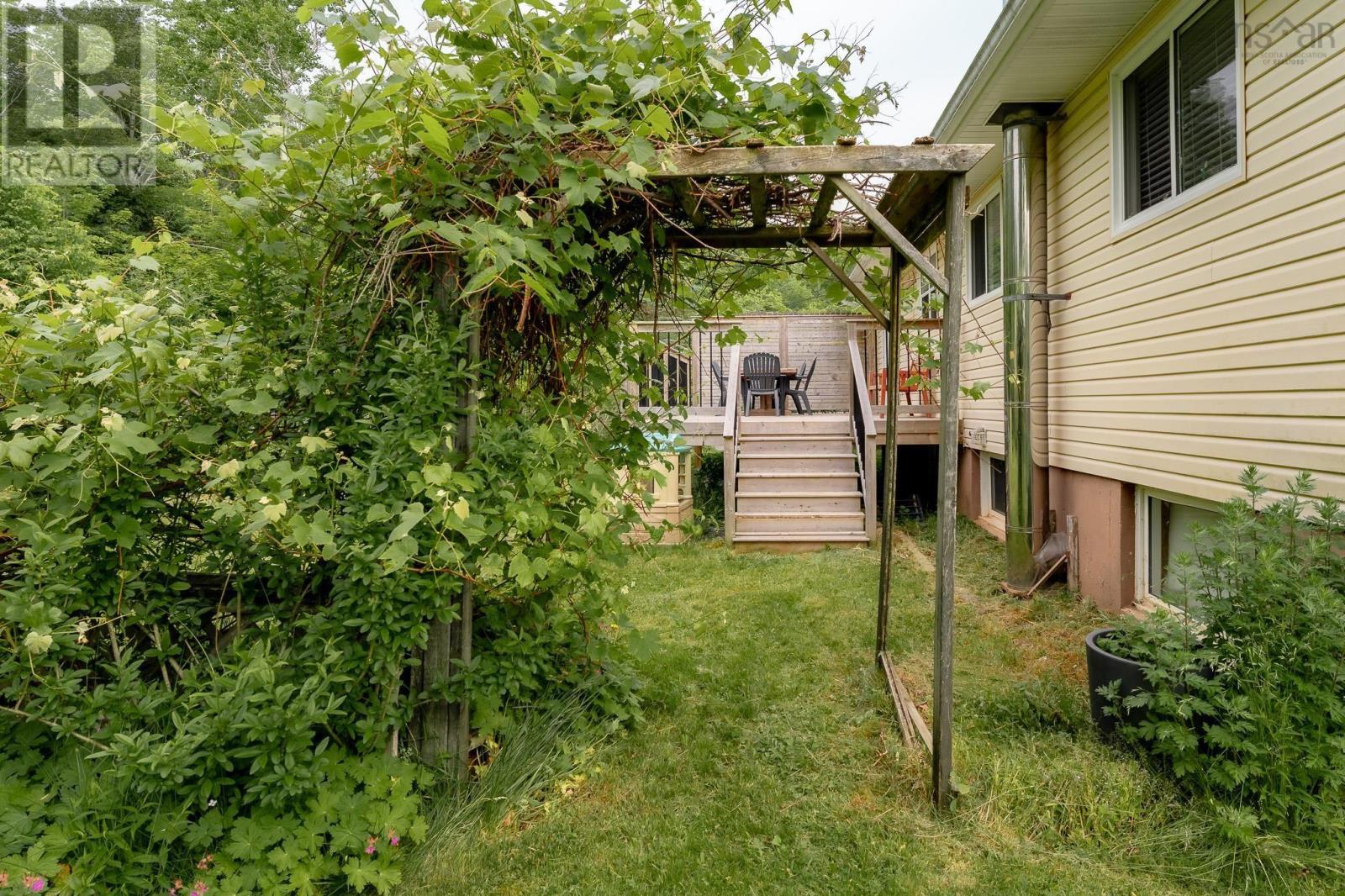 38 Boling Green Crescent - 50