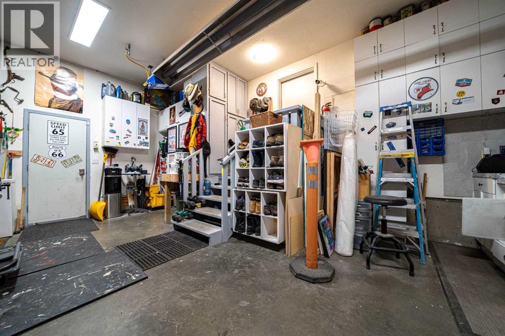 12 Sunrise Court SW - 40