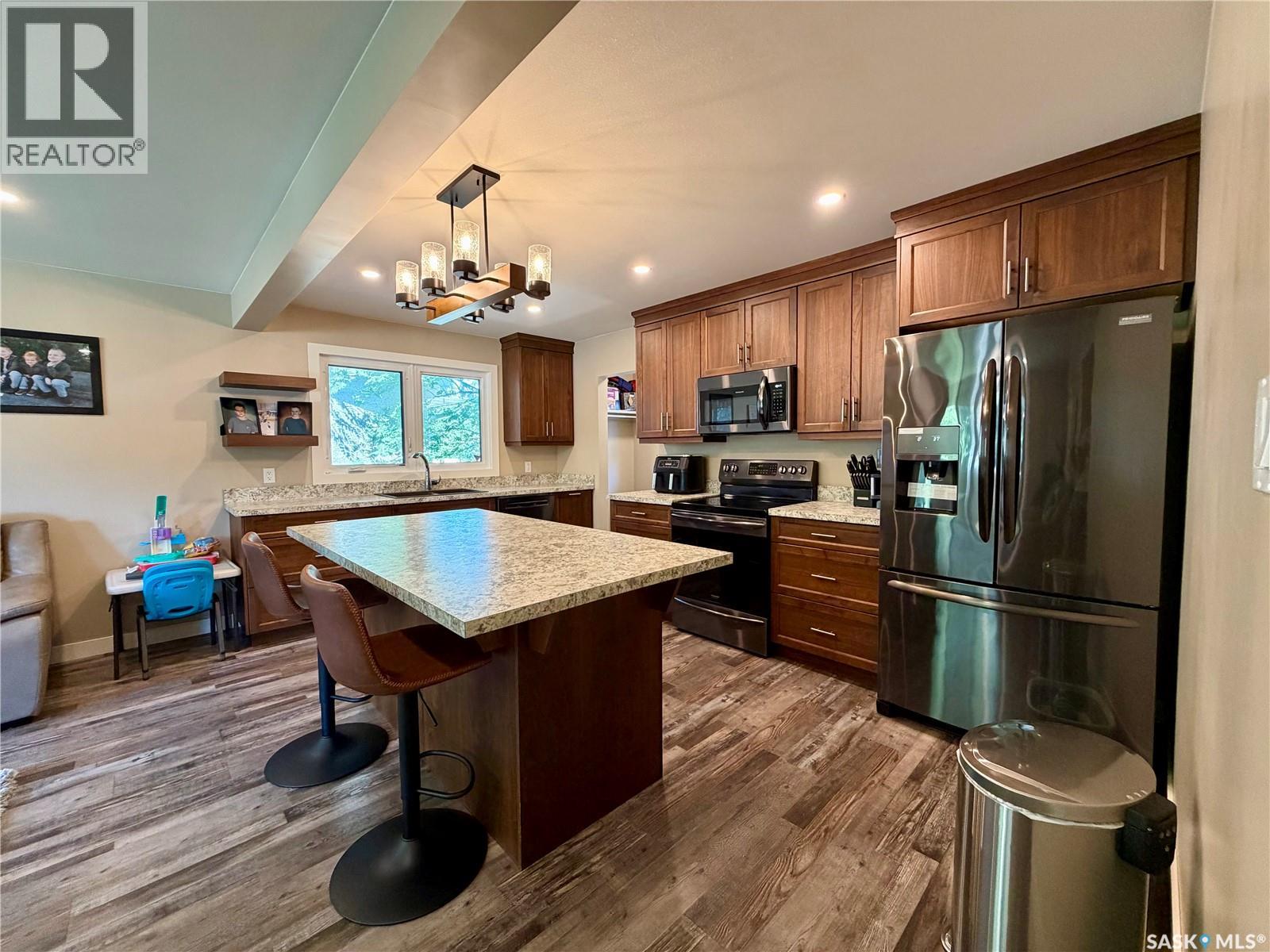 1110 Hastings STREET - 4