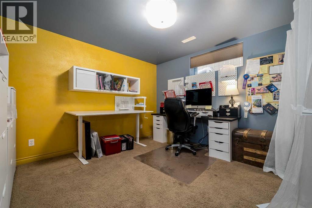 12 Sunrise Court SW - 36