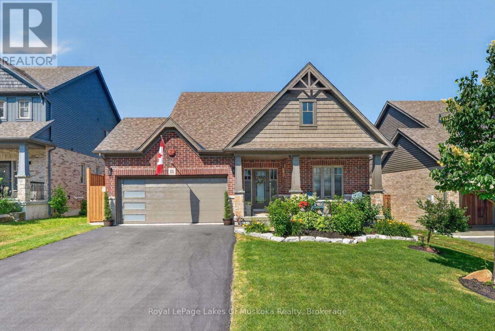 11 BRAESIDE CRESCENT - 1