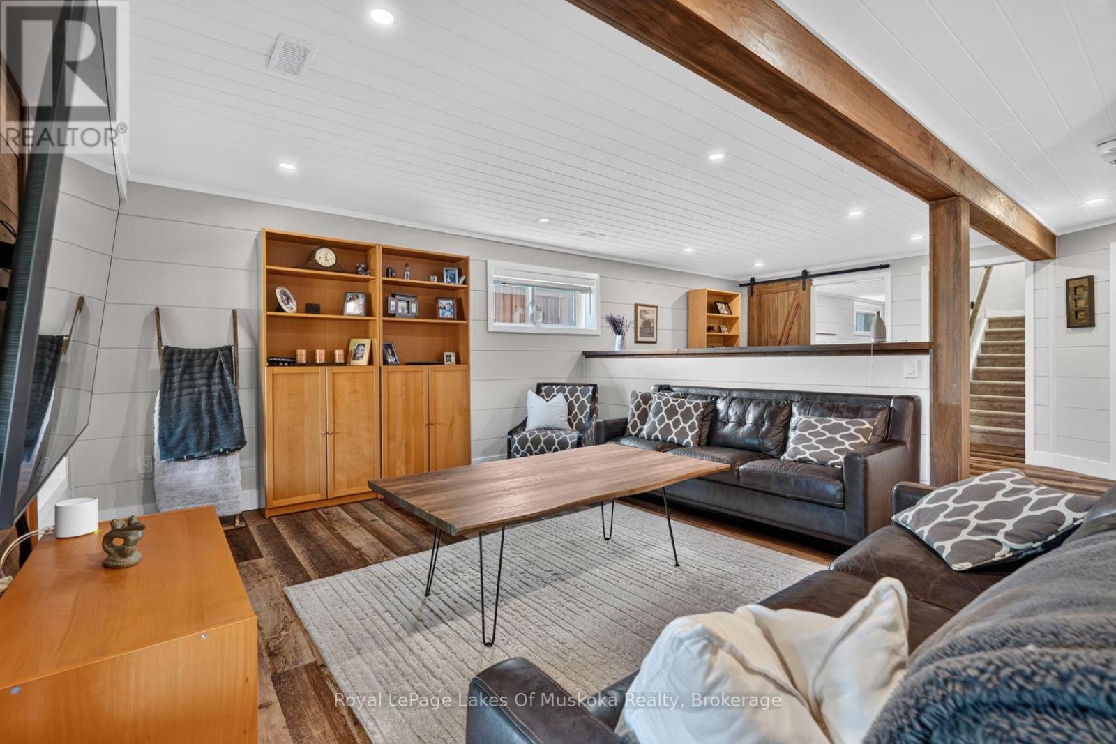 11 BRAESIDE CRESCENT - 21