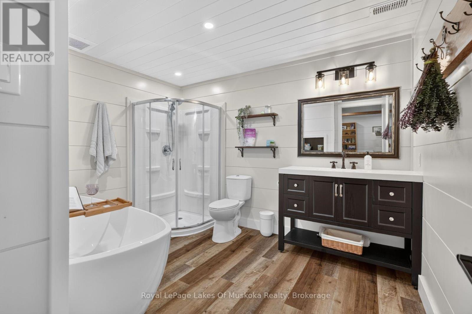 11 BRAESIDE CRESCENT - 25