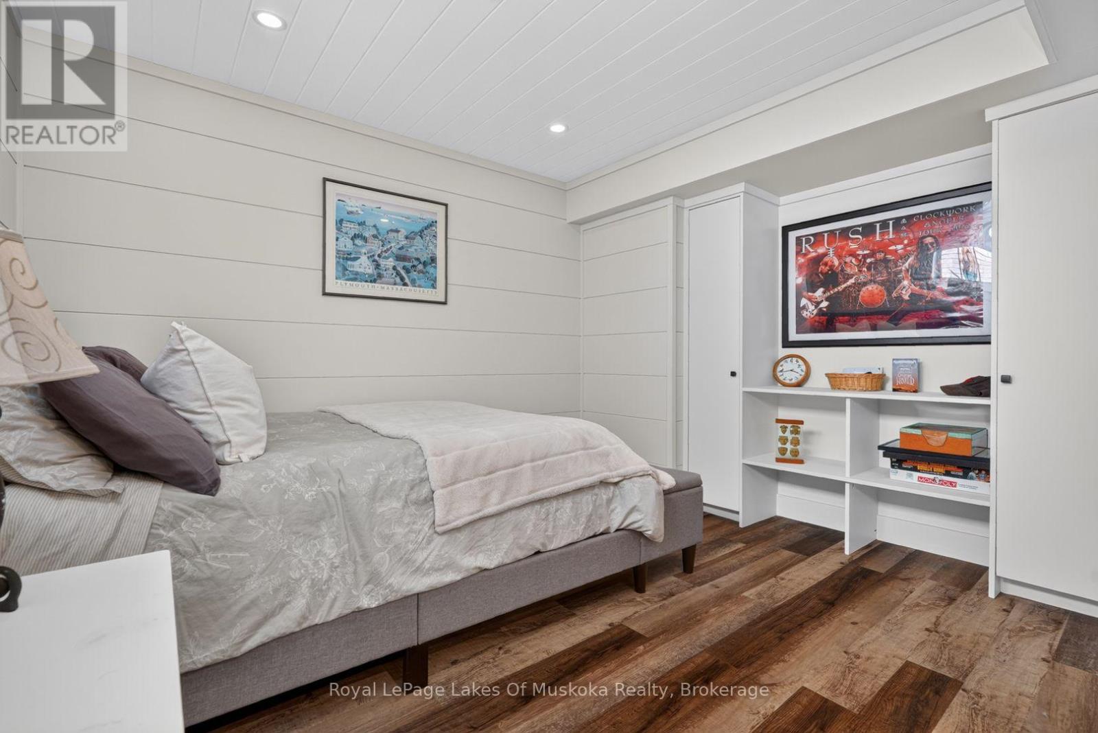 11 BRAESIDE CRESCENT - 28