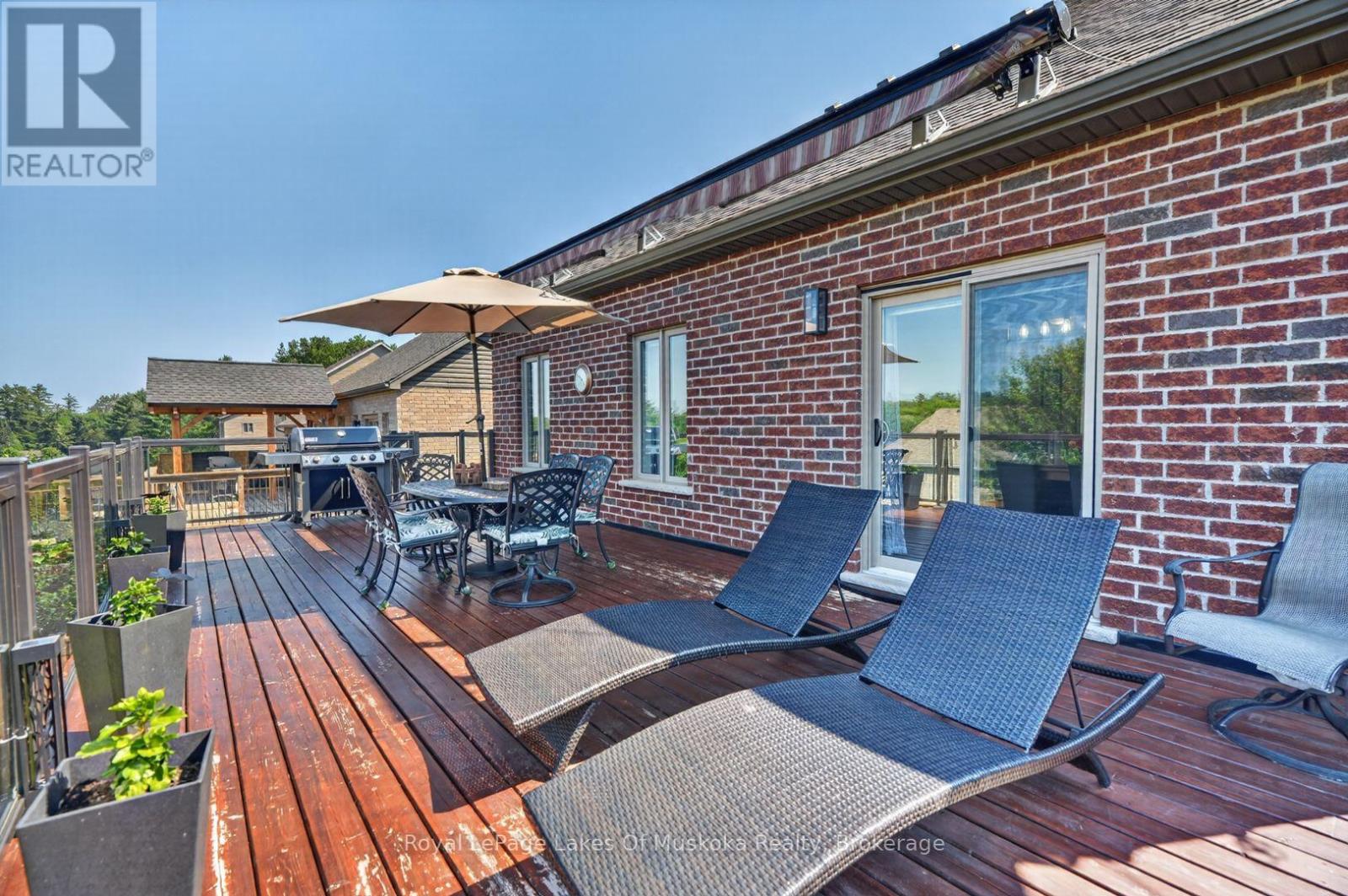 11 BRAESIDE CRESCENT - 30