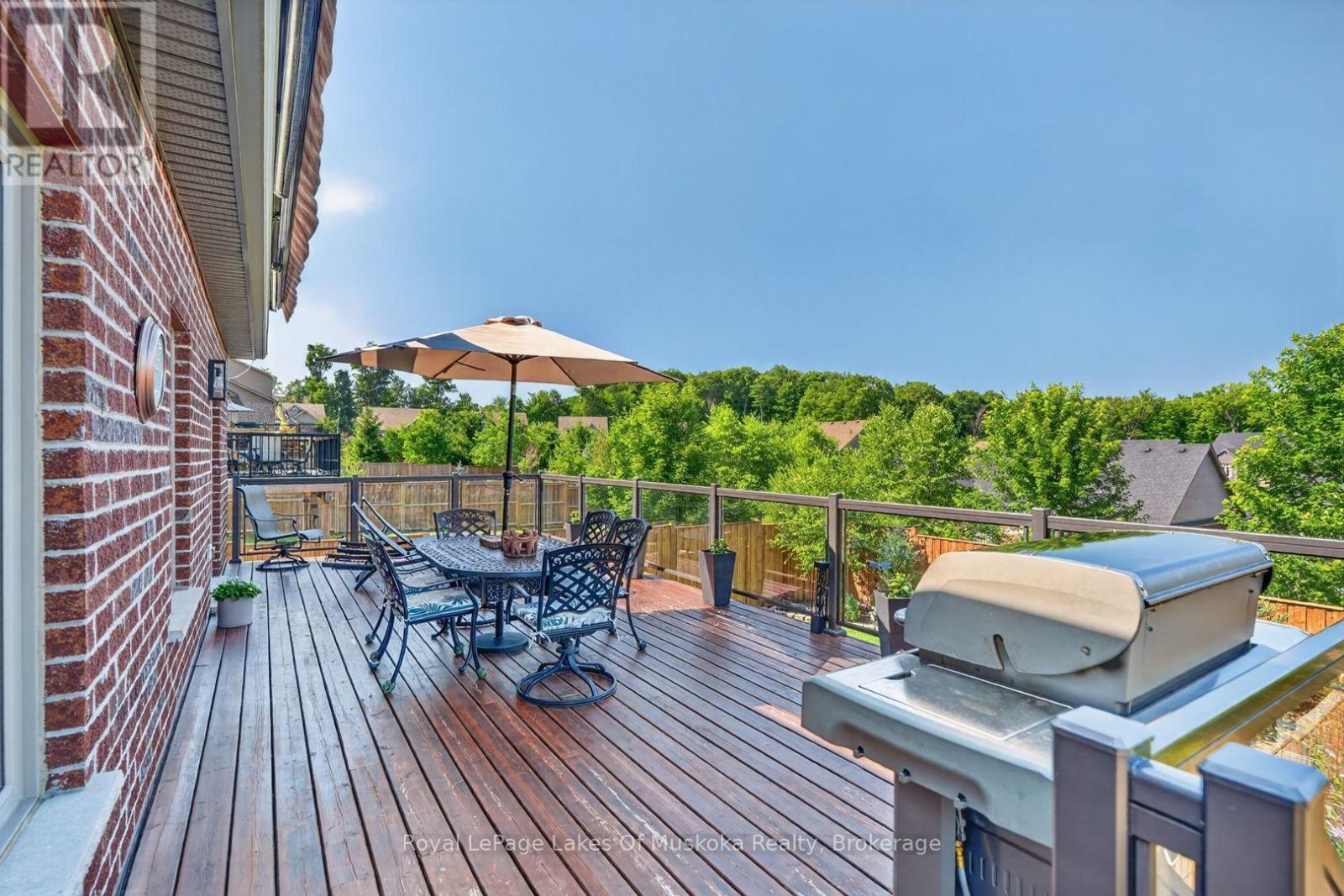11 BRAESIDE CRESCENT - 31