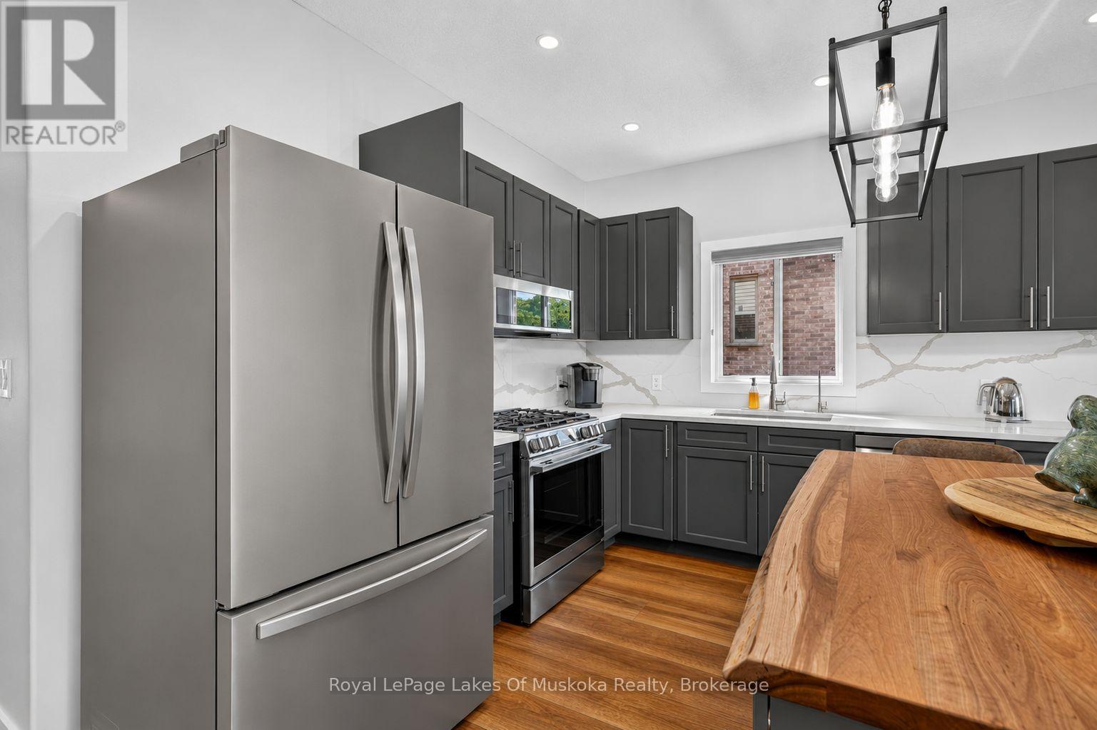 11 BRAESIDE CRESCENT - 7
