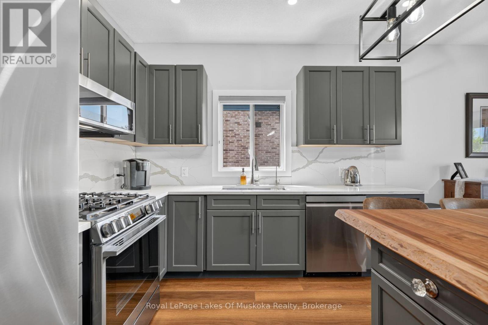 11 BRAESIDE CRESCENT - 9