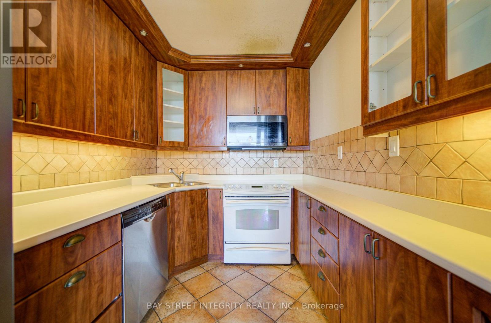 #3104 40 HOMEWOOD AVENUE - 11