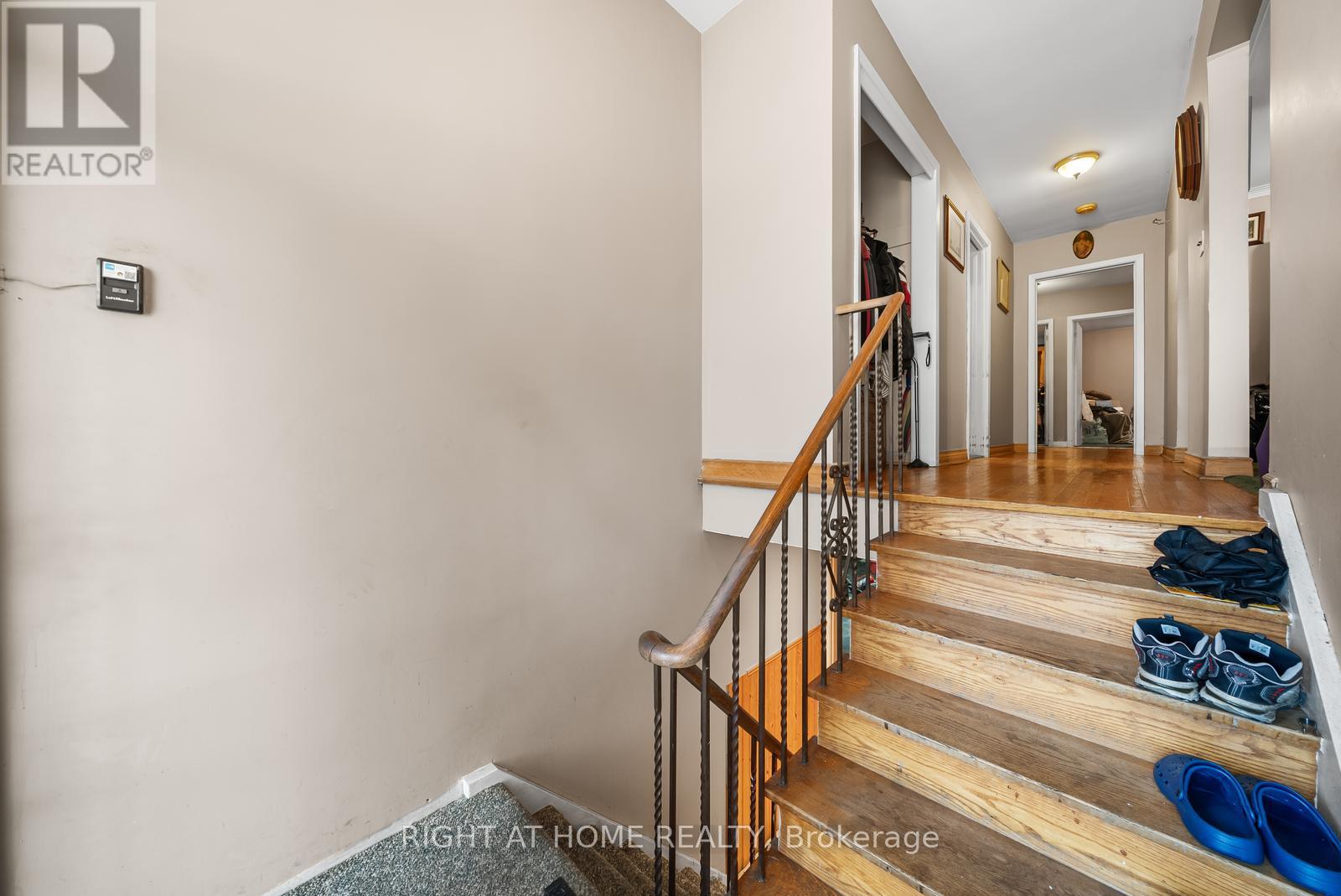 39 HEATHVIEW AVENUE - 12
