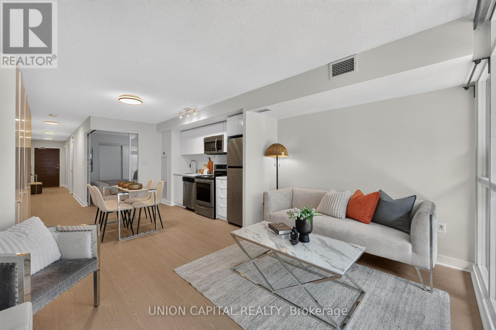 #551 10 CAPREOL COURT - 12