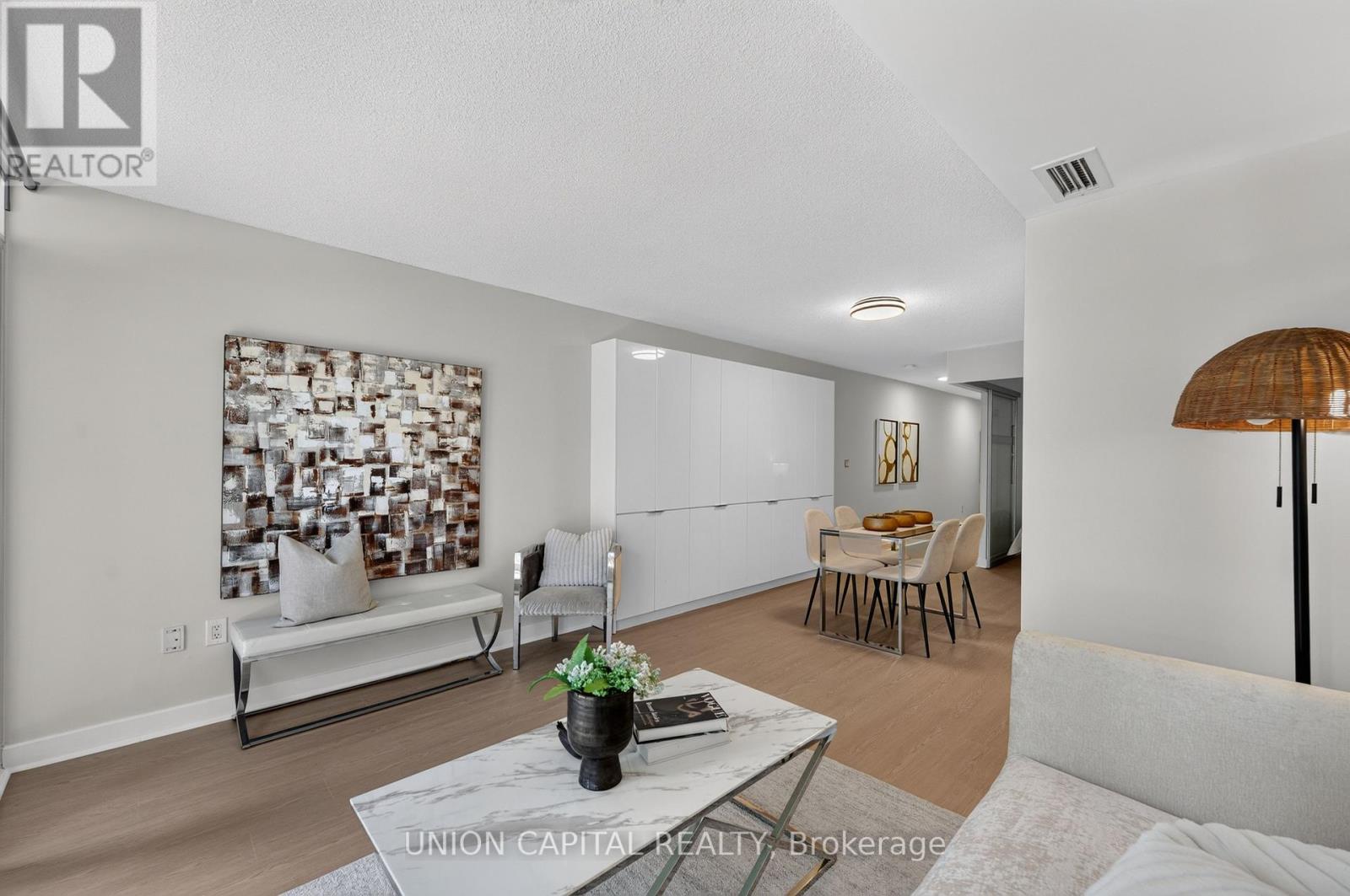 #551 10 CAPREOL COURT - 13