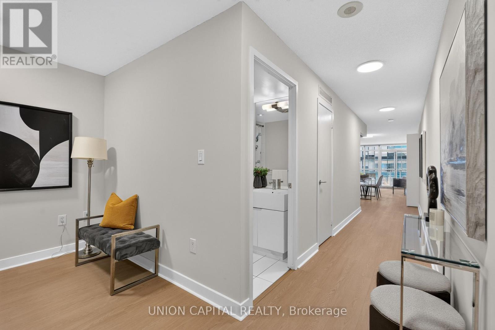 #551 10 CAPREOL COURT - 8