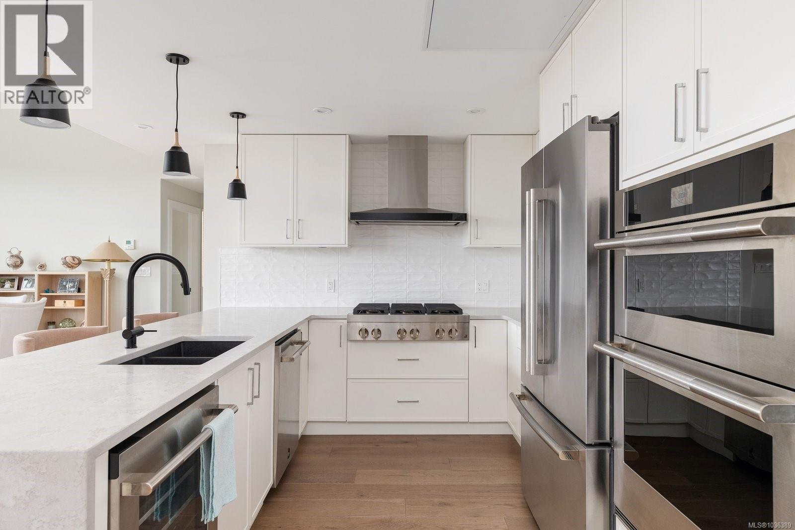 #603 2520 Hackett Cres - 13