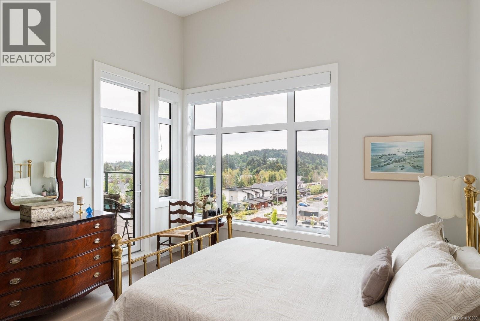 #603 2520 Hackett Cres - 24