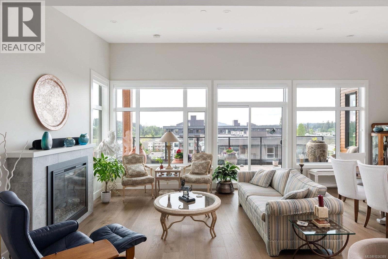 #603 2520 Hackett Cres - 4