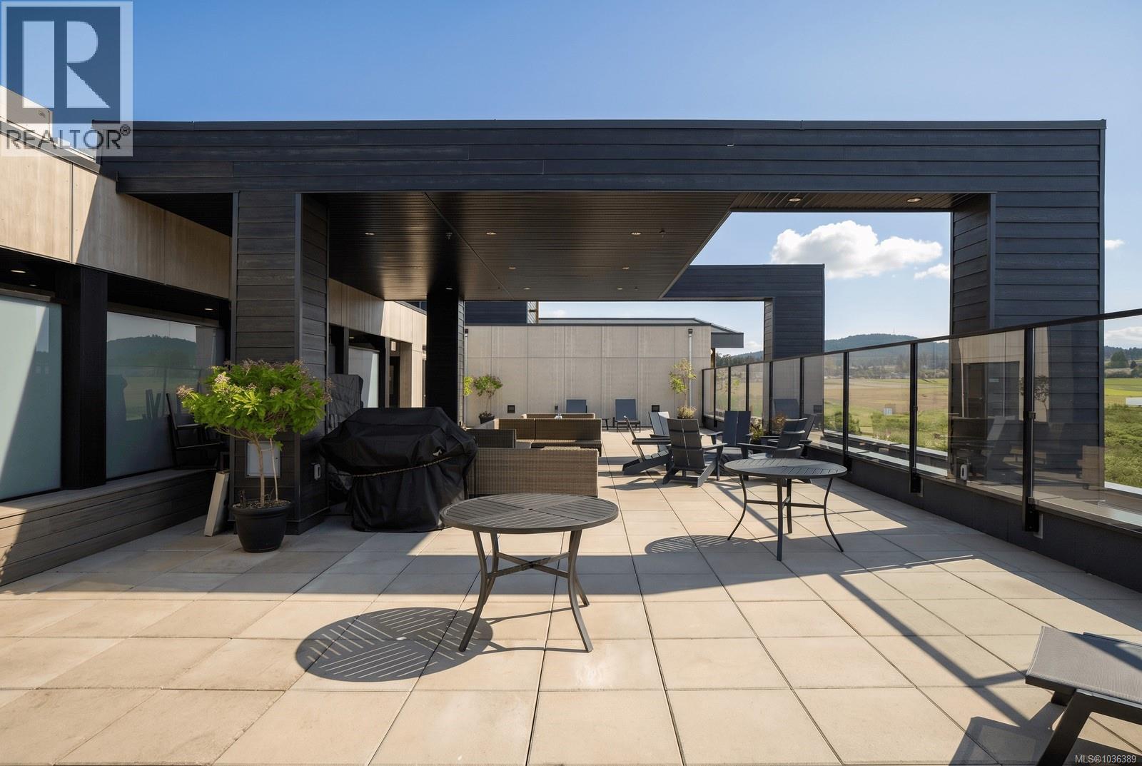 #603 2520 Hackett Cres - 40