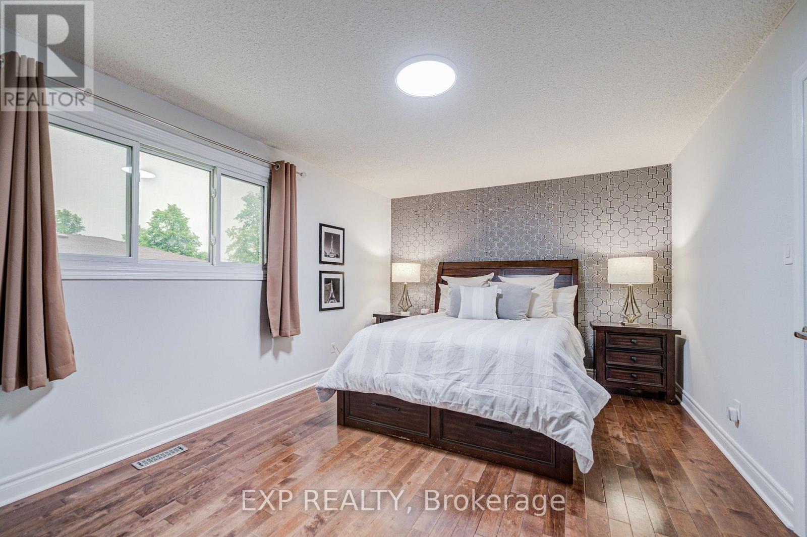 205 POWELL ROAD - Image 19
