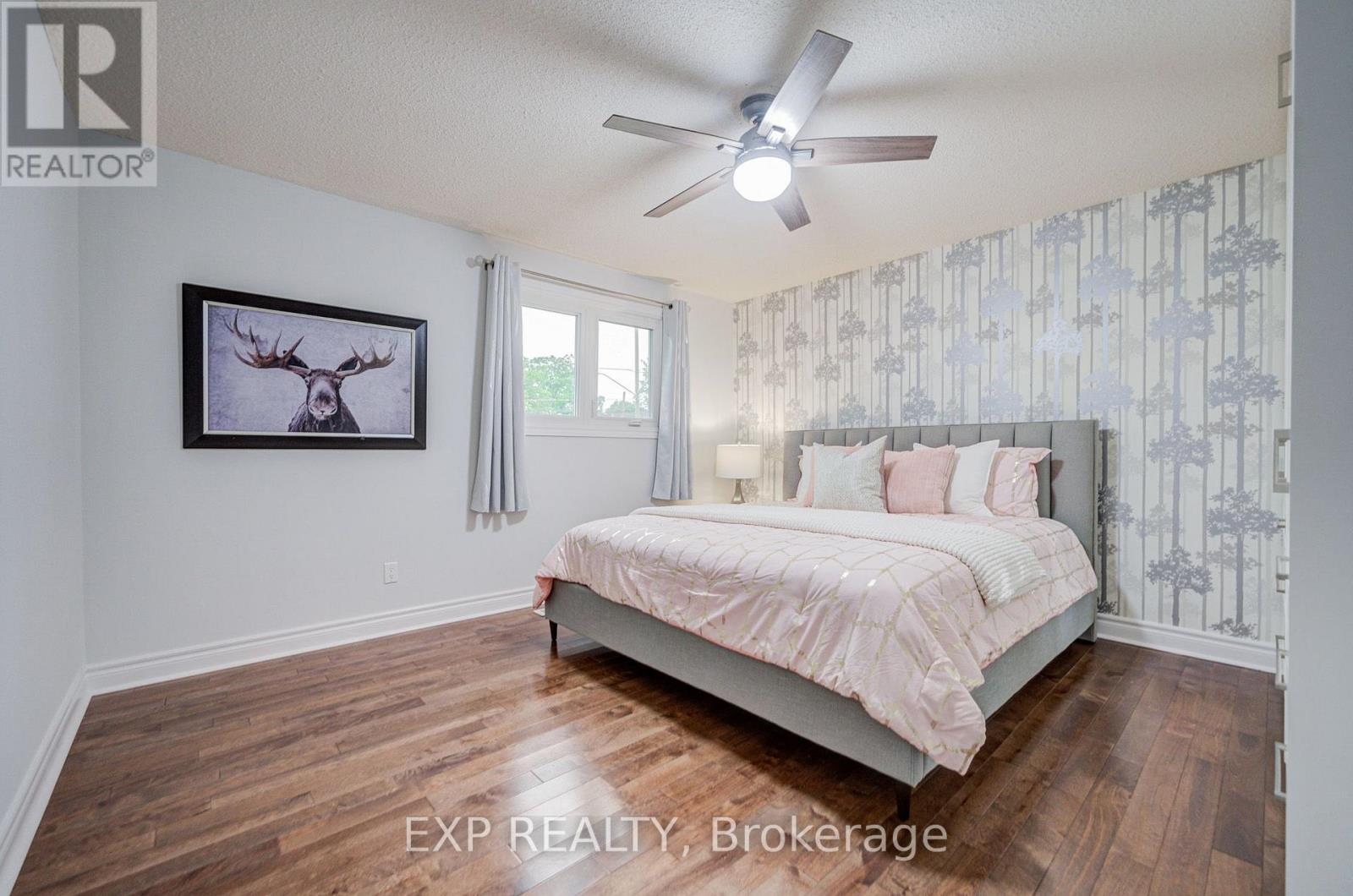 205 POWELL ROAD - 26