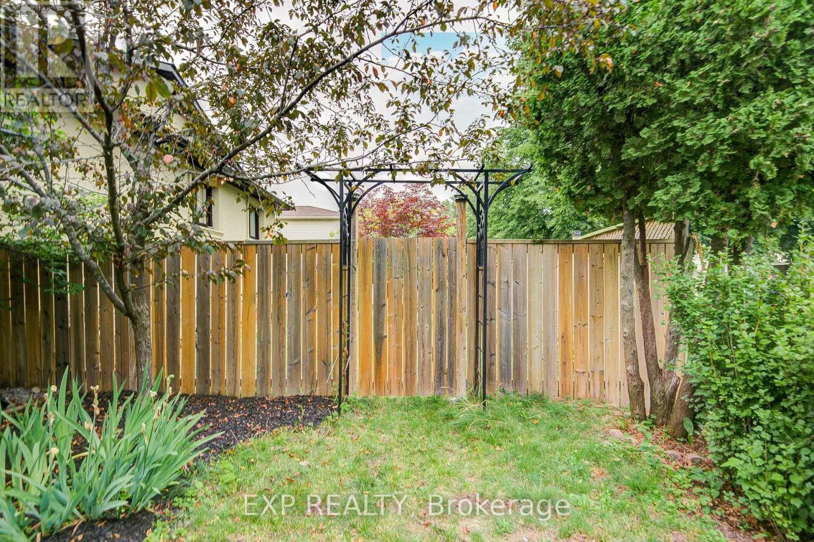205 POWELL ROAD - Image 46